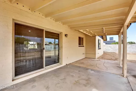 Exterior - 2826 E Cactus Rd, Phoenix, AZ 85032 photo 3 of 7