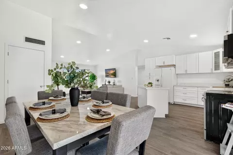 Dining - 2826 E Cactus Rd, Phoenix, AZ 85032 photo 1 of 2