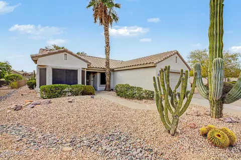17950 N Somerset Dr, Surprise, AZ 85374