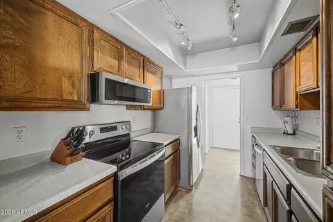 Kitchen - 1126 E Villa Maria Dr, Phoenix, AZ 85022 photo 2 of 2