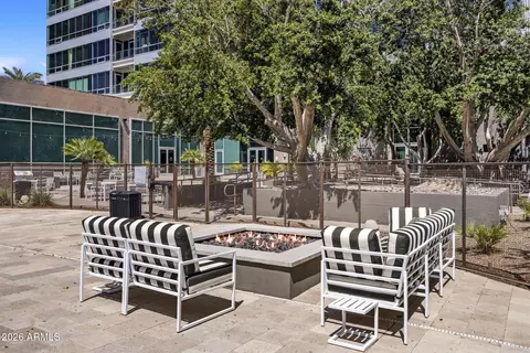 Exterior - 1 E Lexington Ave #1502, Phoenix, AZ 85012 photo 4 of 5