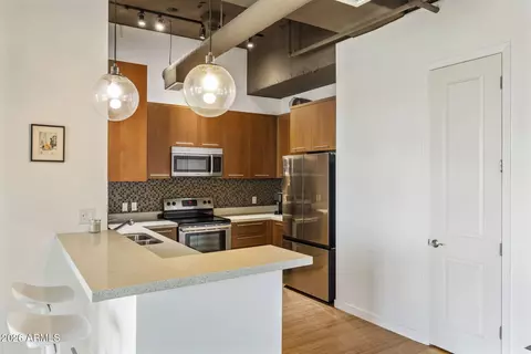 Kitchen - 1 E Lexington Ave #1502, Phoenix, AZ 85012 photo 1 of 3