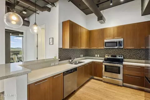 Kitchen - 1 E Lexington Ave #1502, Phoenix, AZ 85012 photo 2 of 3