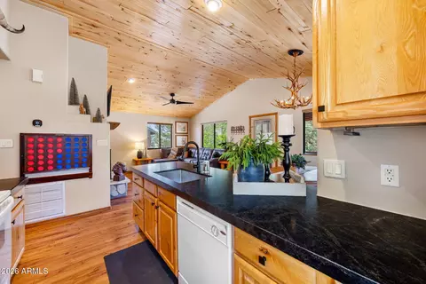 Kitchen - 2332 Buffalo Loop, Overgaard, AZ 85933 photo 1 of 4