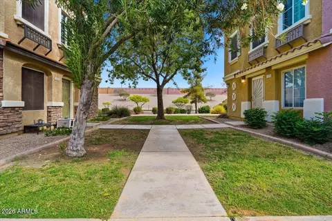 Exterior - 4076 E Jasper Dr, Gilbert, AZ 85296 photo 2 of 5