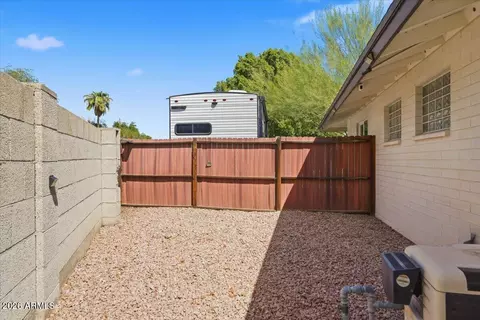 Exterior - 1209 W Medlock Dr, Phoenix, AZ 85013 photo 8 of 8