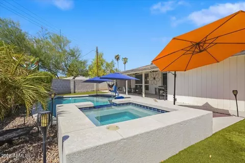 Exterior - 1209 W Medlock Dr, Phoenix, AZ 85013 photo 5 of 8