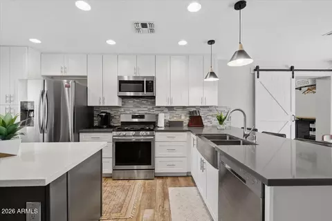 Kitchen - 1209 W Medlock Dr, Phoenix, AZ 85013 photo 2 of 5