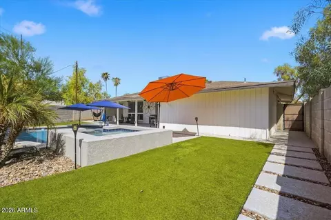 Exterior - 1209 W Medlock Dr, Phoenix, AZ 85013 photo 6 of 8