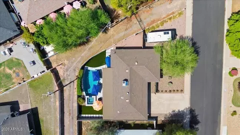 View/Area - 1209 W Medlock Dr, Phoenix, AZ 85013 photo 3 of 4
