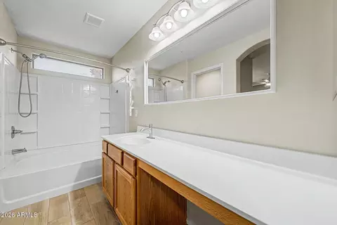 Bath - 1429 Elgin St, Gilbert, AZ 85295 photo 2 of 4
