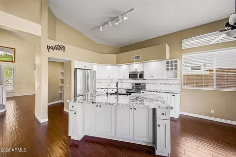 Kitchen - 711 N Pheasant Dr, Gilbert, AZ 85234 photo 1 of 5