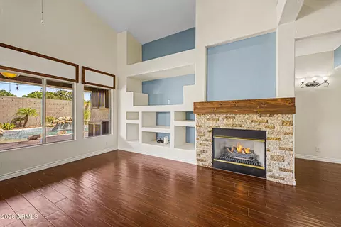 Living - 711 N Pheasant Dr, Gilbert, AZ 85234 photo 9 of 13