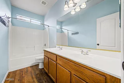 Bath - 711 N Pheasant Dr, Gilbert, AZ 85234 photo 5 of 8