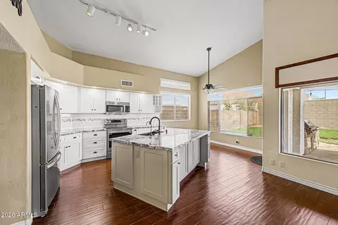 Kitchen - 711 N Pheasant Dr, Gilbert, AZ 85234 photo 2 of 5