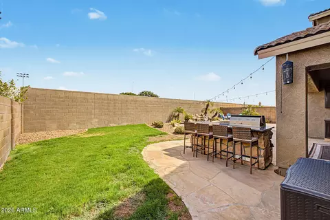 Exterior - 711 N Pheasant Dr, Gilbert, AZ 85234 photo 6 of 11