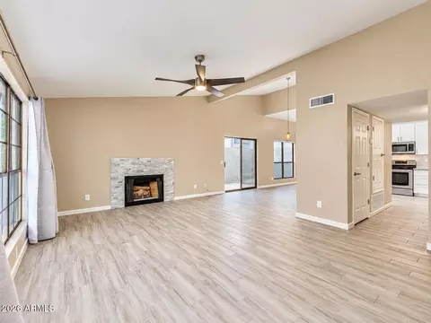 Living - 4223 E Agave Rd, Phoenix, AZ 85044 photo 2 of 4