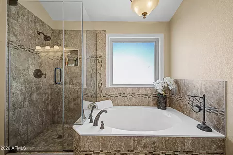 Bath - 3366 E Windsong Dr, Phoenix, AZ 85048 photo 2 of 4