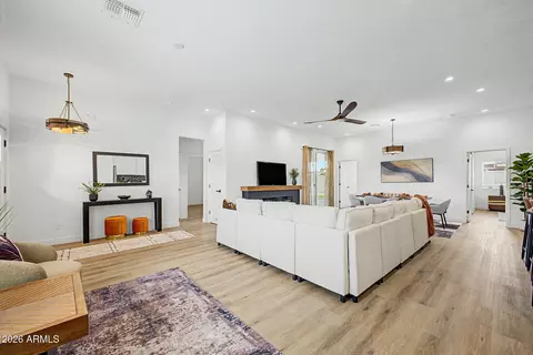 Living - 1826 E Whitton Ave, Phoenix, AZ 85016 photo 2 of 2
