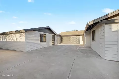 Exterior - 2808 E Lupine Ave, Phoenix, AZ 85028 photo 8 of 19