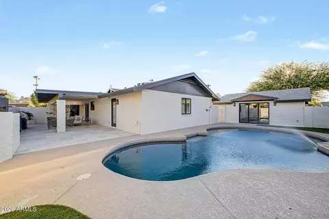 Exterior - 2808 E Lupine Ave, Phoenix, AZ 85028 photo 17 of 19