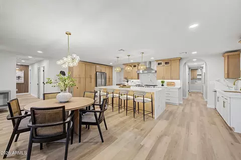 Dining - 2808 E Lupine Ave, Phoenix, AZ 85028 photo 4 of 4