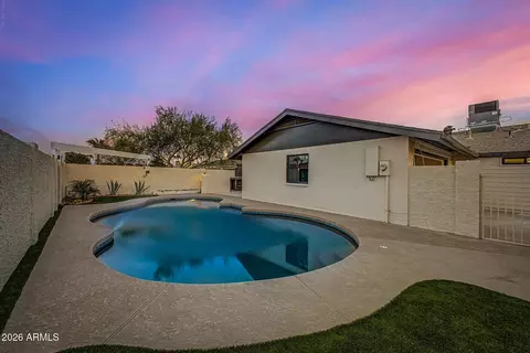 Exterior - 2808 E Lupine Ave, Phoenix, AZ 85028 photo 10 of 19
