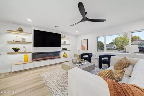 Living - 2808 E Lupine Ave, Phoenix, AZ 85028 photo 1 of 3