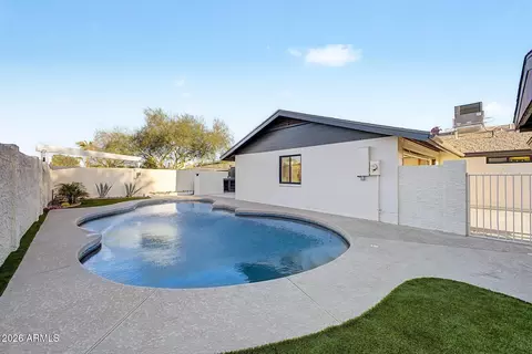 Exterior - 2808 E Lupine Ave, Phoenix, AZ 85028 photo 16 of 19