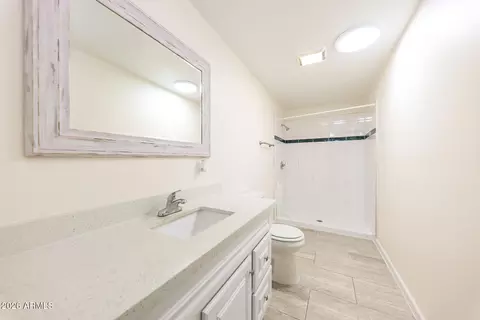 Bath - 3429 E Blanche Dr, Phoenix, AZ 85032 photo 1 of 2