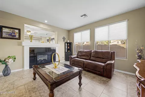 Living - 4932 W Marcus Dr, Phoenix, AZ 85083 photo 1 of 4