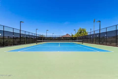 View/Area - 4932 W Marcus Dr, Phoenix, AZ 85083 photo 6 of 9