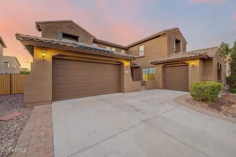 Exterior - 4932 W Marcus Dr, Phoenix, AZ 85083 photo 3 of 6