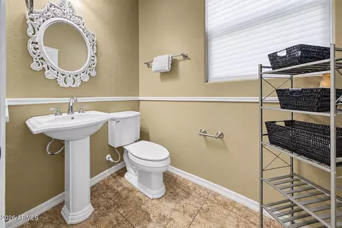 Bath - 4932 W Marcus Dr, Phoenix, AZ 85083 photo 1 of 6