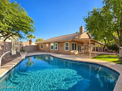 4438 W Calle Lejos Ln, Glendale, AZ 85310