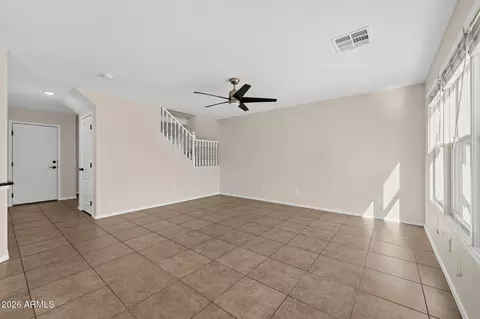 Living - 2321 E Chanute Pass, Phoenix, AZ 85040 photo 1 of 6