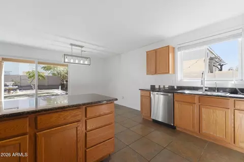 Kitchen - 2321 E Chanute Pass, Phoenix, AZ 85040 photo 3 of 3
