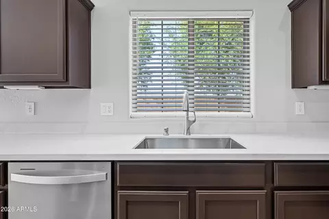 Kitchen - 1948 W Davis Rd, Phoenix, AZ 85023 photo 4 of 5