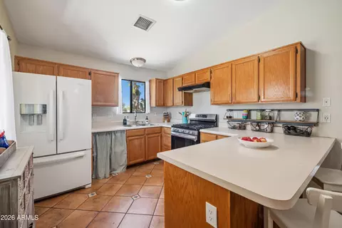 Kitchen - 4860 E Franklin Pl, Hereford, AZ 85615 photo 1 of 3