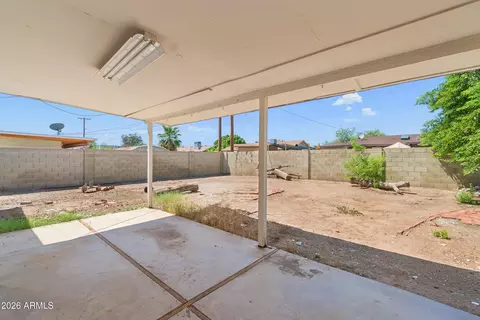 Exterior - 5624 N 30th Dr, Phoenix, AZ 85017 photo 3 of 4