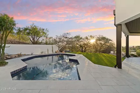 Exterior - 3135 E Palo Verde Dr, Phoenix, AZ 85016 photo 7 of 9