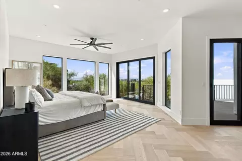 Bedroom - 3135 E Palo Verde Dr, Phoenix, AZ 85016 photo 2 of 3