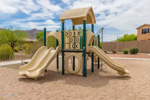 View/Area - 1154 W Windjammer Dr, Gilbert, AZ 85233 photo 5 of 7
