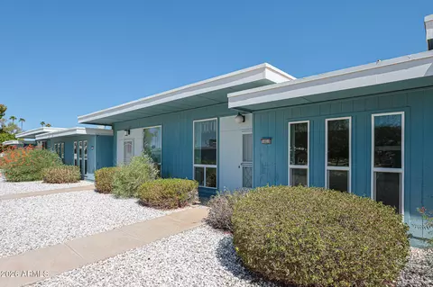 10016 W Lancaster Dr, Sun City, AZ 85351