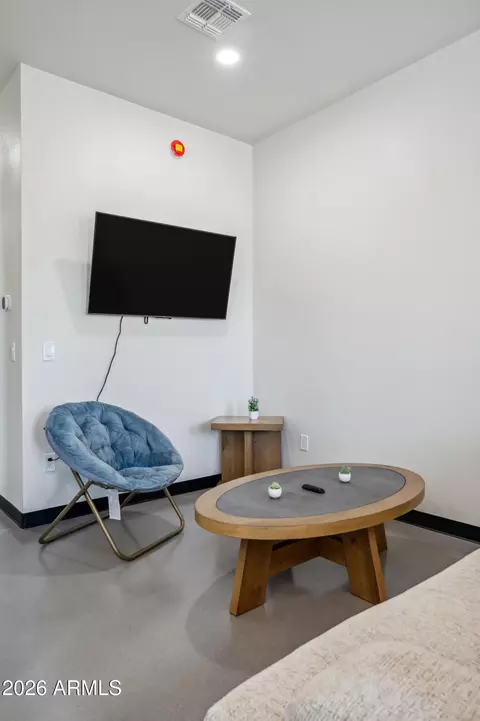 Living - 4132 N 11th St, Phoenix, AZ 85014 photo 3 of 3