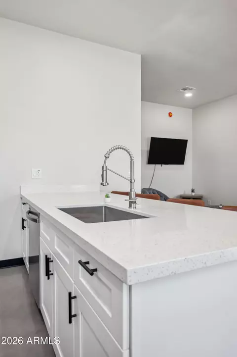 Kitchen - 4132 N 11th St, Phoenix, AZ 85014 photo 4 of 4