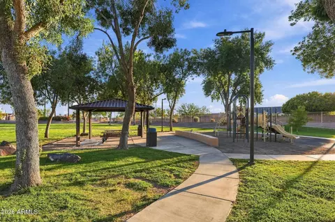 View/Area - 9823 E Greenway St, Mesa, AZ 85207 photo 2 of 6
