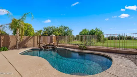 Exterior - 3605 E Meadowview Dr, Gilbert, AZ 85298 photo 2 of 5