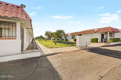 Exterior - 6812 N 35th Ave #A, Phoenix, AZ 85017 photo 2 of 3