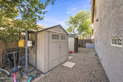 Exterior - 2754 E Parkview Dr, Gilbert, AZ 85295 photo 7 of 13